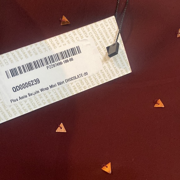 Boohoo Sequin Skirt NWT - Picture 4 of 7